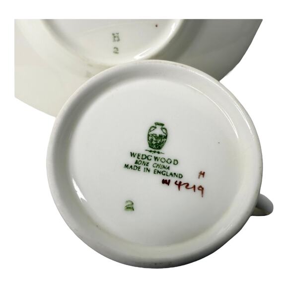 WEDGWOOD Demitasse TEA CUP & SAUCER Gold Florentine Espresso W4219 Bone China - Picture 6 of 10